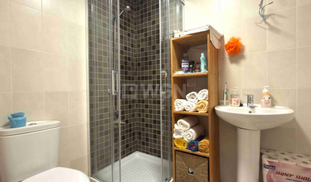 Odsprzedaż - Mieszkanie w bloku - San Miguel de Salinas - Inland