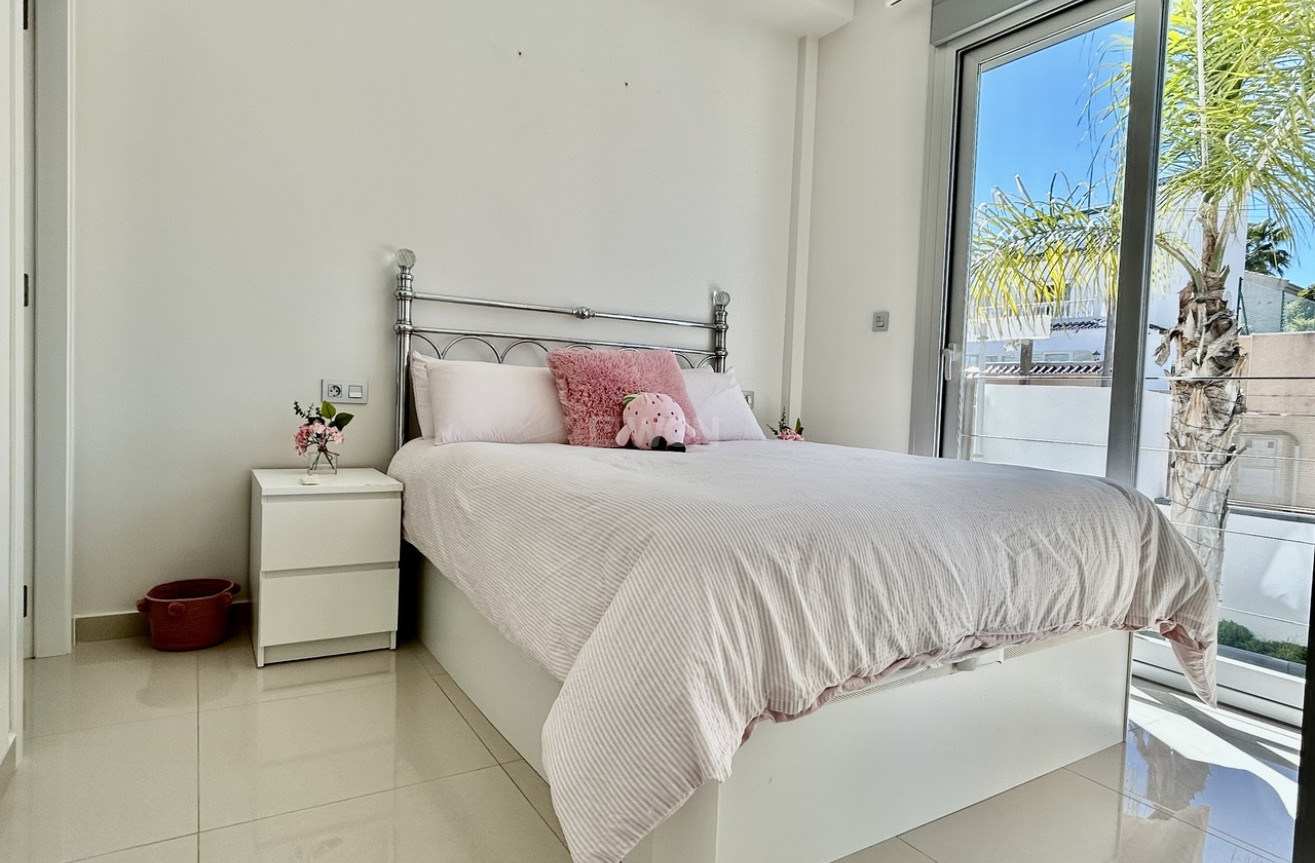 Resale - Villa - Villamartin - Costa Blanca