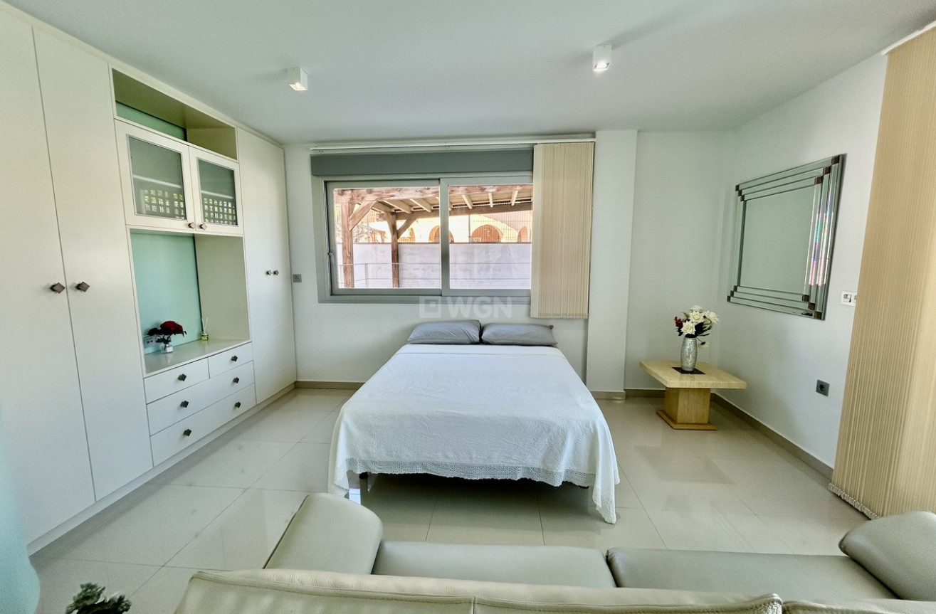 Resale - Villa - Villamartin - Costa Blanca