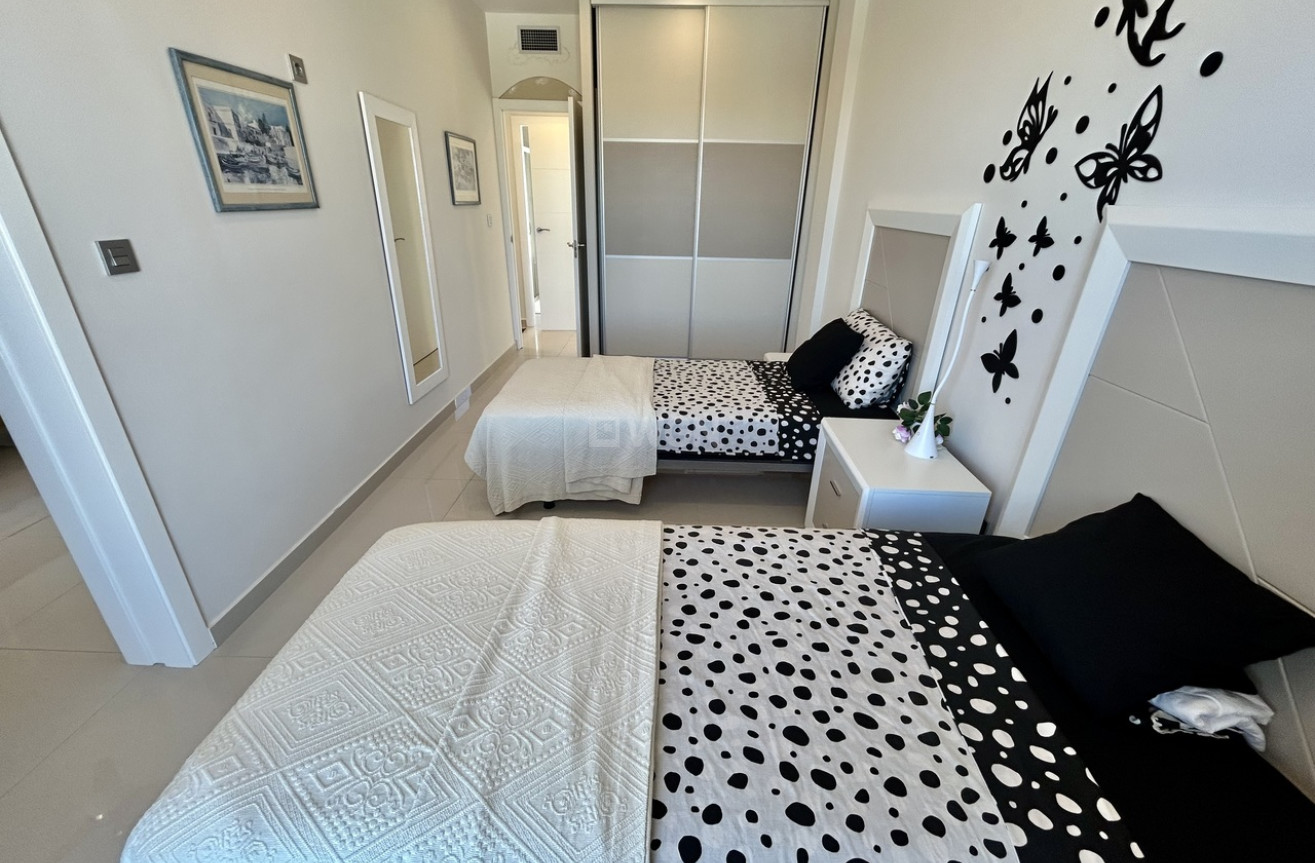 Resale - Villa - Villamartin - Costa Blanca