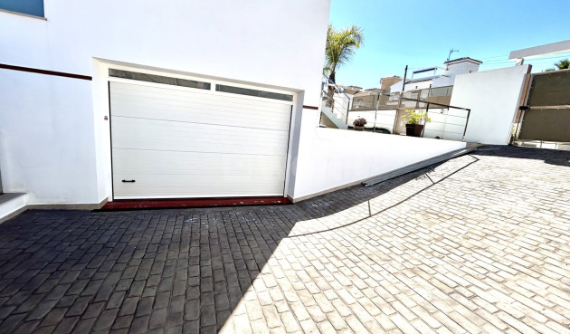 Resale - Villa - Villamartin - Costa Blanca