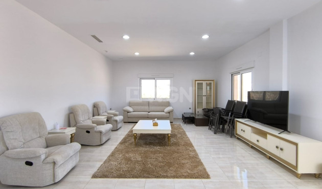 Resale - Villa - Pinoso - Inland