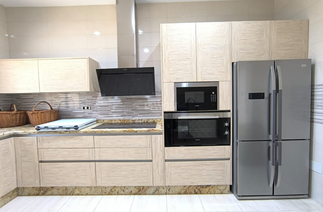 Resale - Villa - Pinoso - Inland