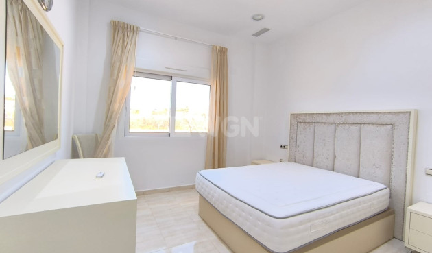 Resale - Villa - Pinoso - Inland