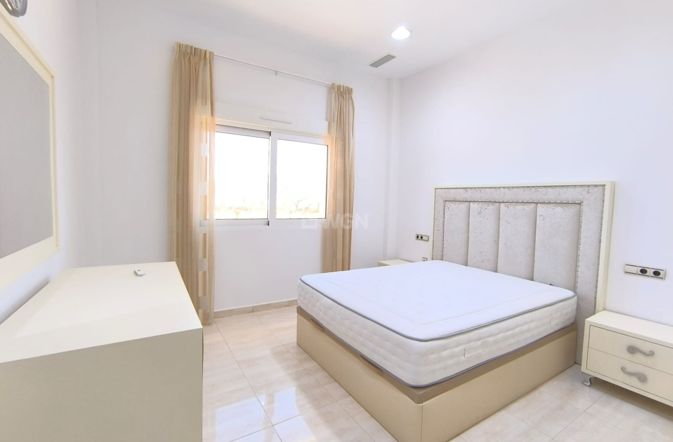 Resale - Villa - Pinoso - Inland