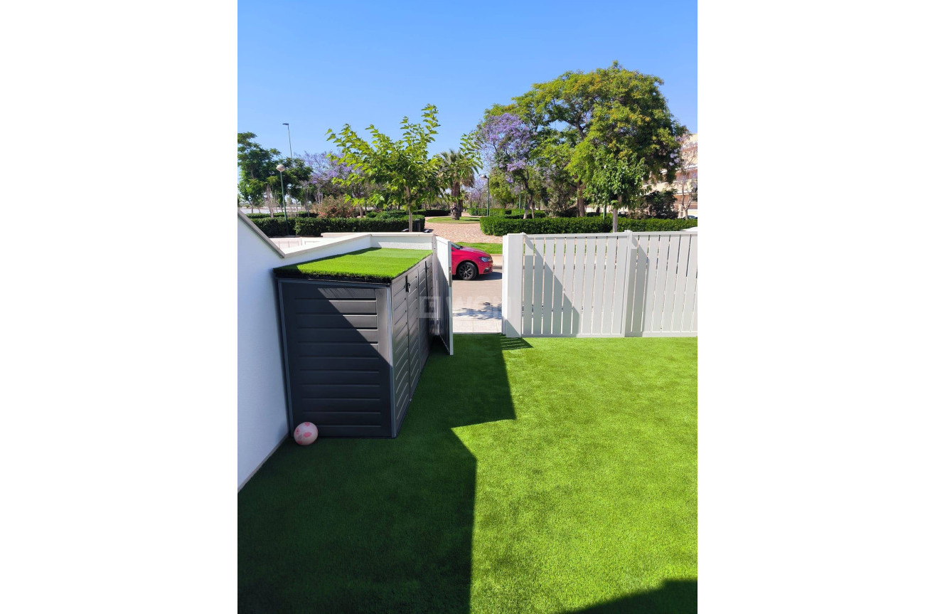 Resale - Bungalow - Pilar de la Horadada - El Mojón