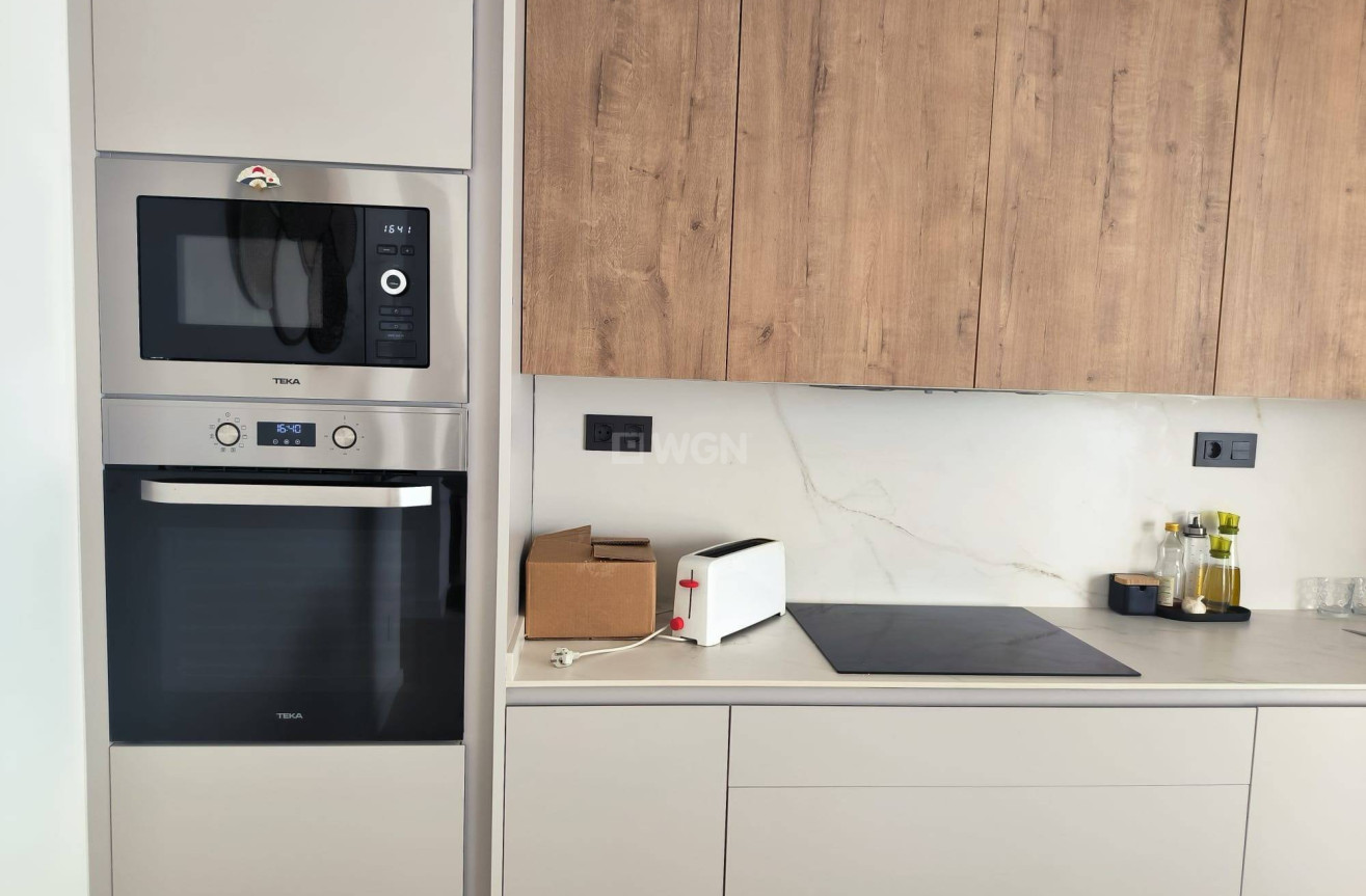 Resale - Bungalow - Pilar de la Horadada - El Mojón