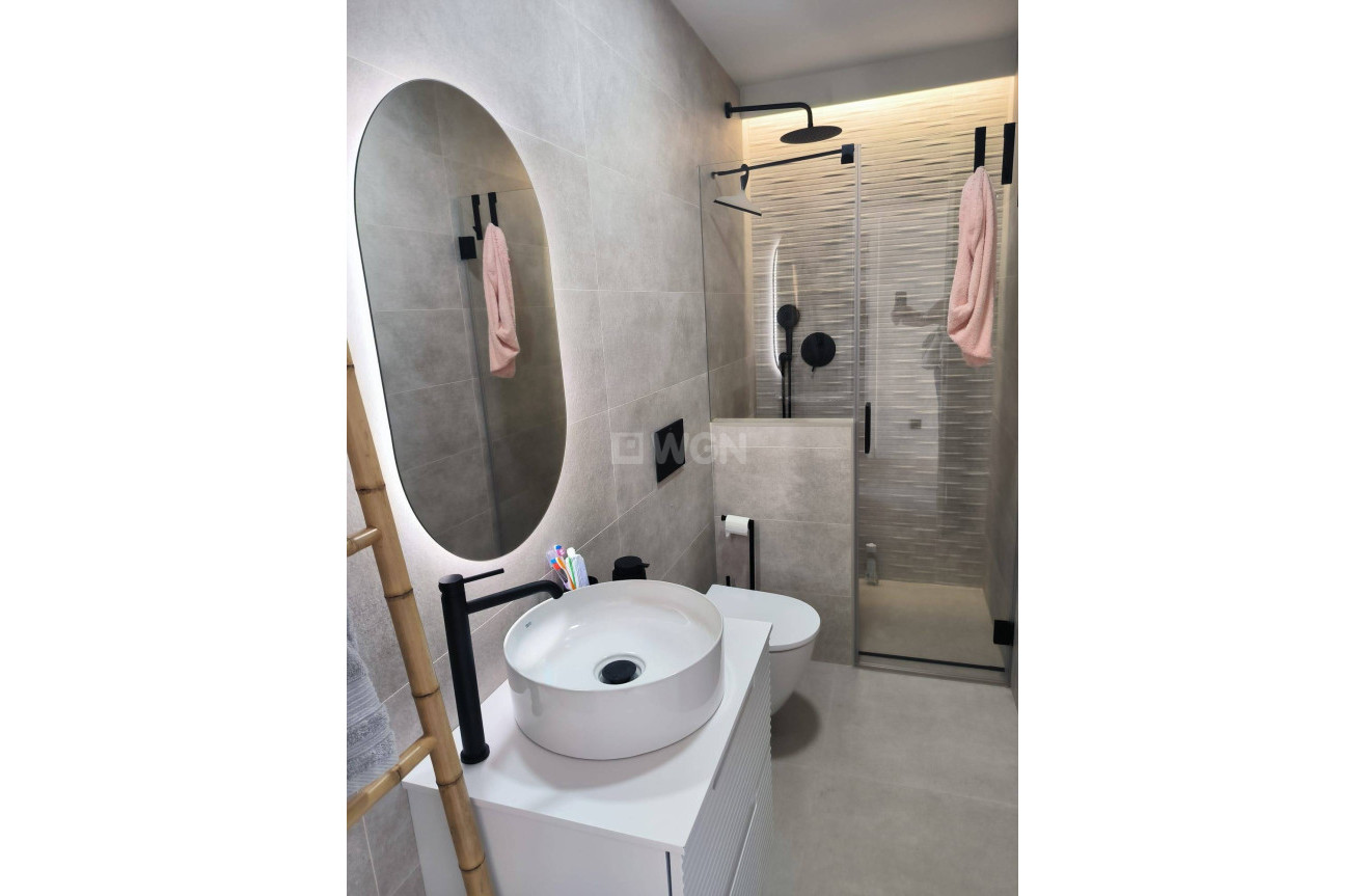 Resale - Bungalow - Pilar de la Horadada - El Mojón