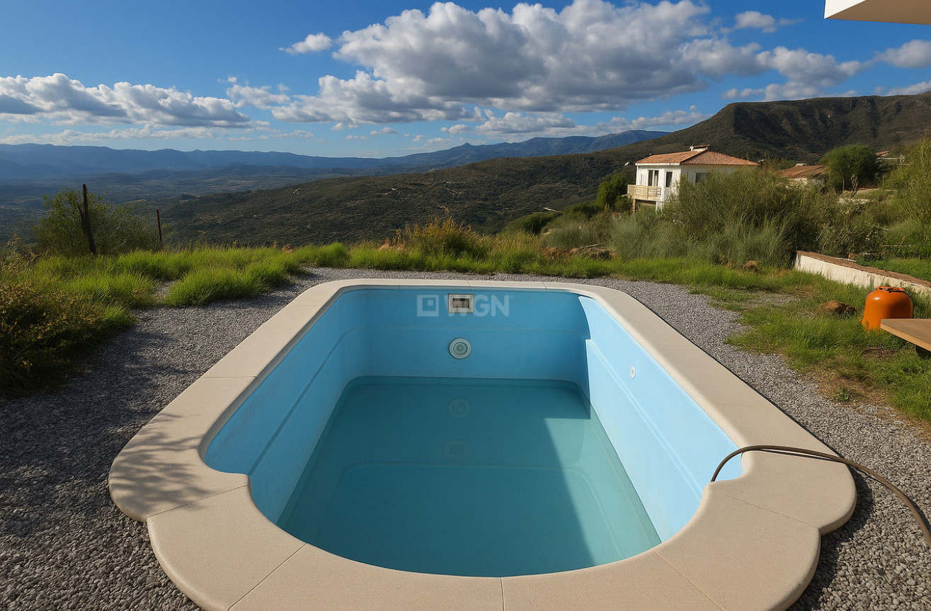 Resale - Villa - Alcaucín - Inland