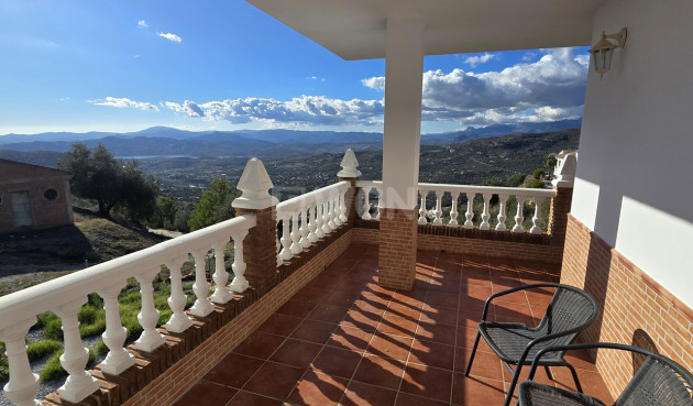 Resale - Villa - Alcaucín - Inland