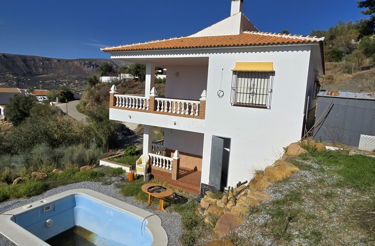 Resale - Villa - Alcaucín - Inland