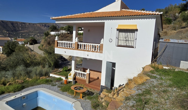 Resale - Villa - Alcaucín - Inland