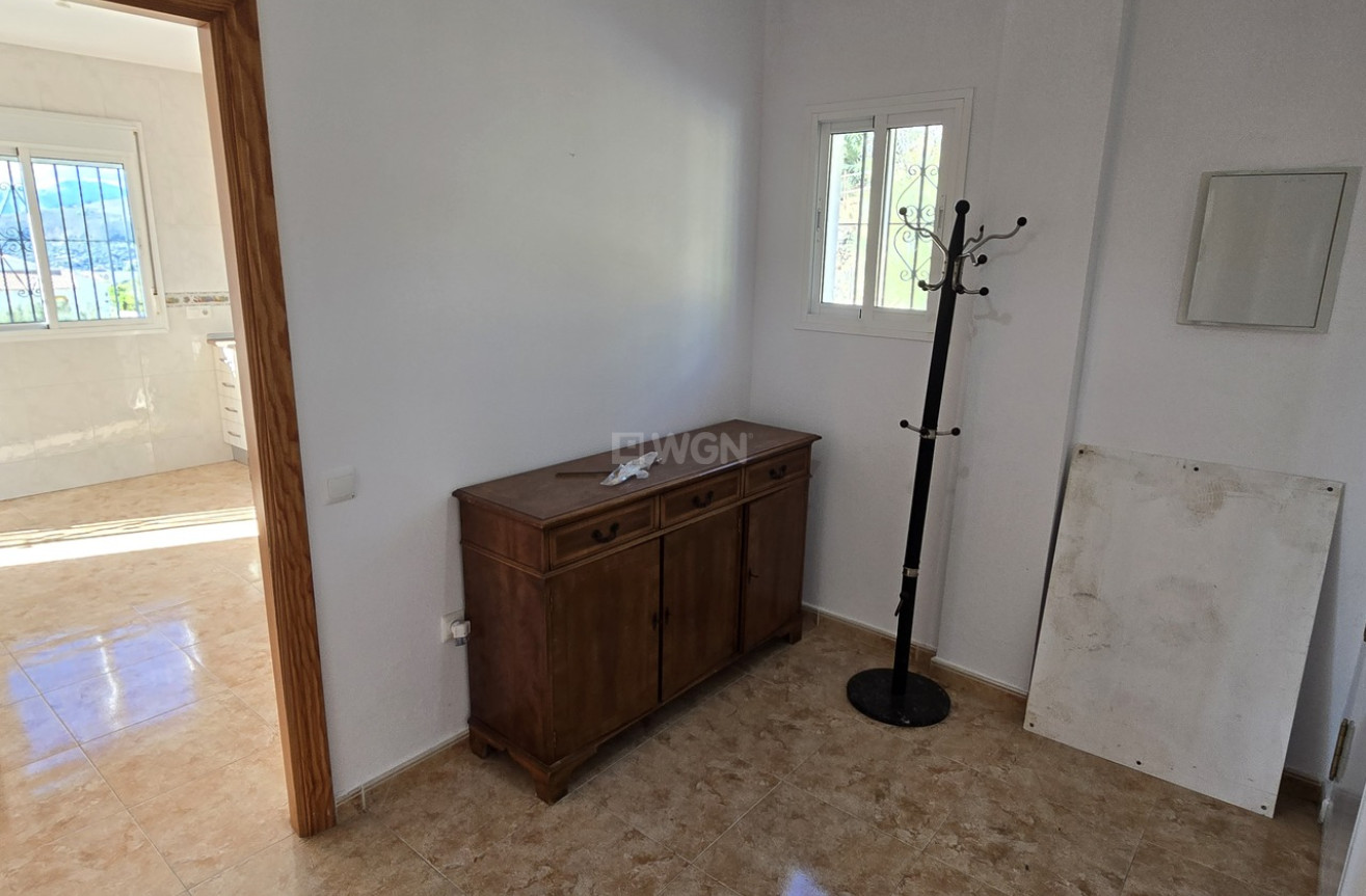 Resale - Villa - Alcaucín - Inland