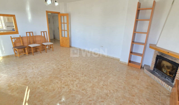 Resale - Villa - Alcaucín - Inland