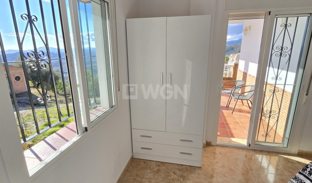 Resale - Villa - Alcaucín - Inland