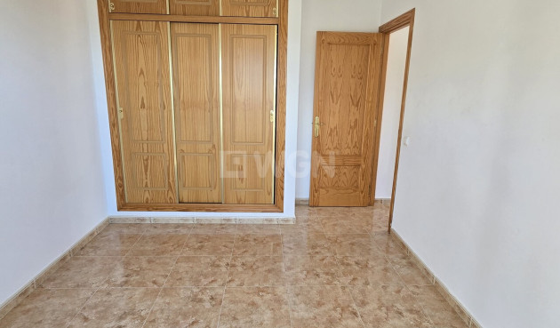 Resale - Villa - Alcaucín - Inland