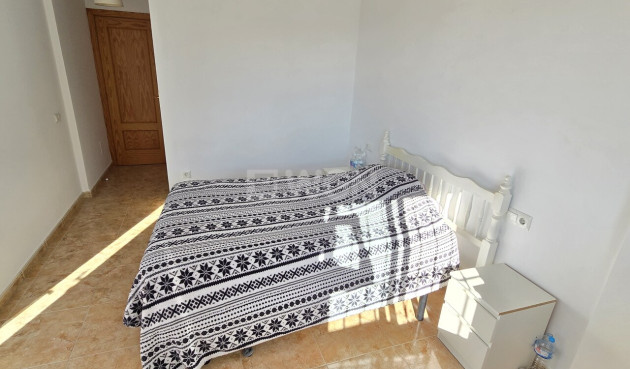 Resale - Villa - Alcaucín - Inland