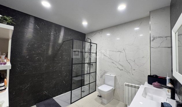 Resale - Villa - Vinuela - Inland