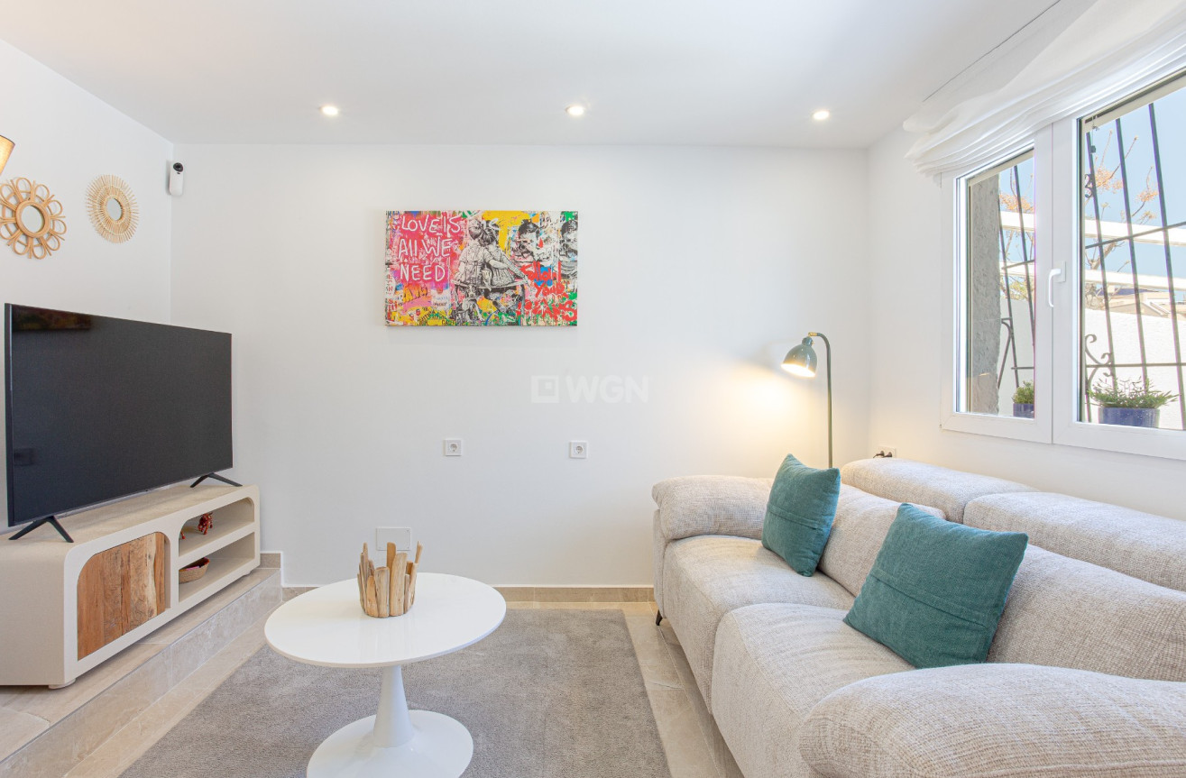 Resale - Villa - Pilar de la Horadada - Costa Blanca