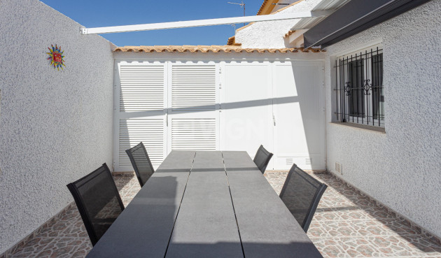 Resale - Villa - Pilar de la Horadada - Costa Blanca