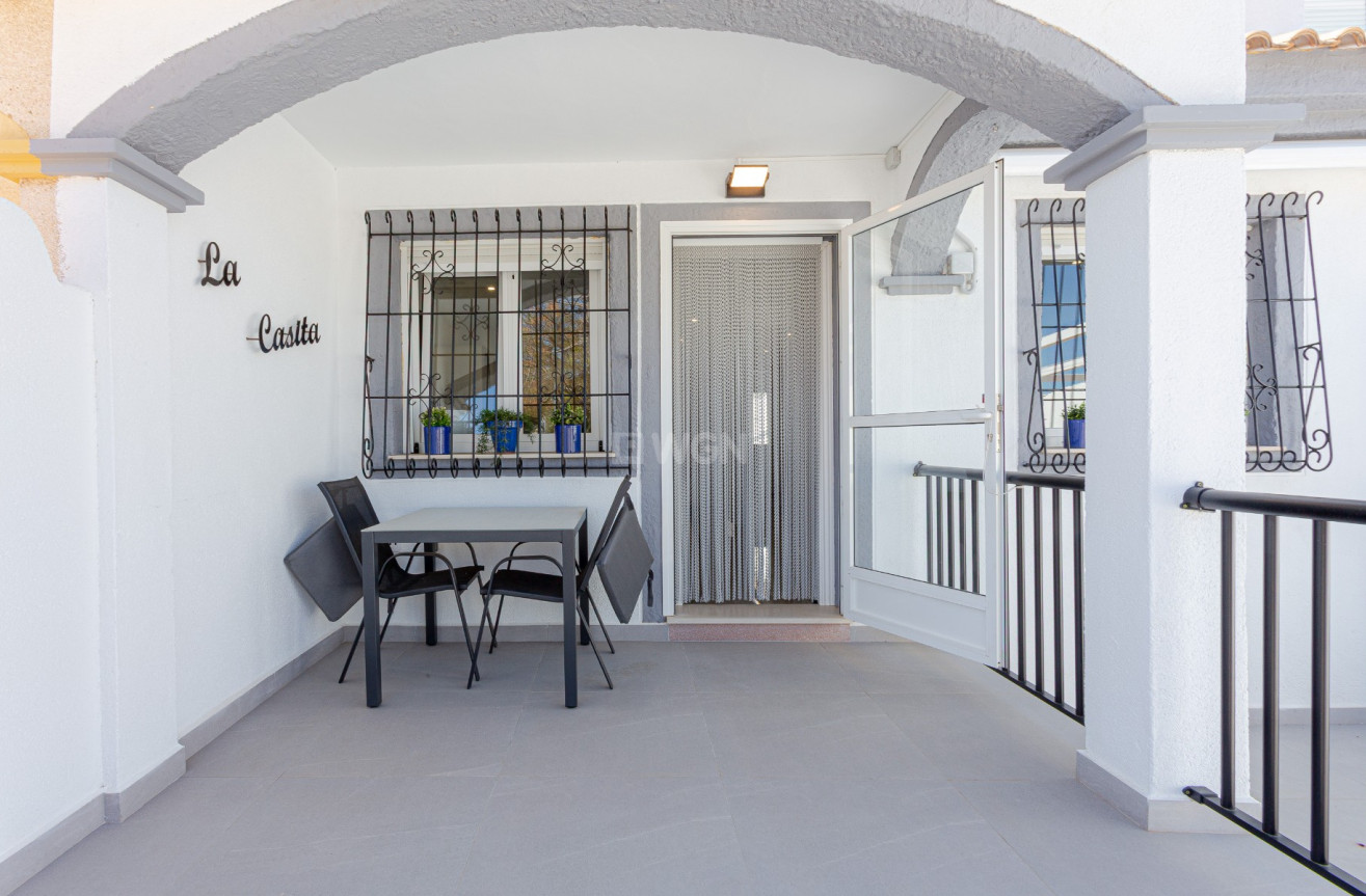 Resale - Villa - Pilar de la Horadada - Costa Blanca