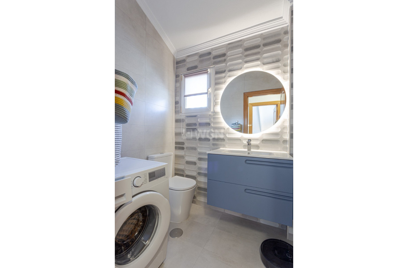 Resale - Villa - Pilar de la Horadada - Costa Blanca