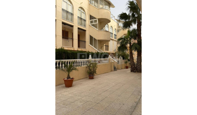 Resale - Apartment / flat - Orihuela Costa - La Regia
