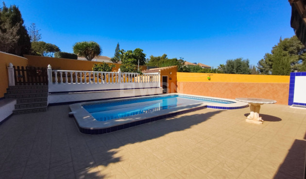 Wiederverkauf - Villa - Torrevieja - Los Balcones