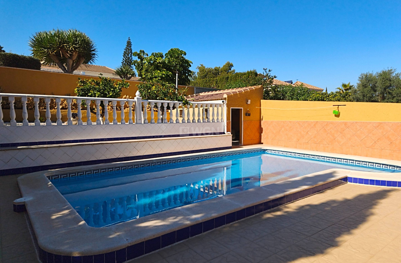 Wiederverkauf - Villa - Torrevieja - Los Balcones