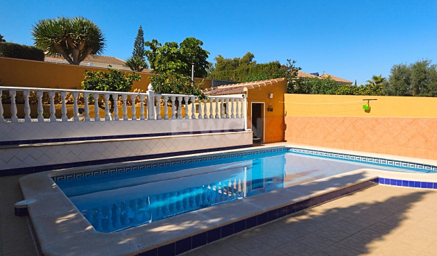 Wiederverkauf - Villa - Torrevieja - Los Balcones