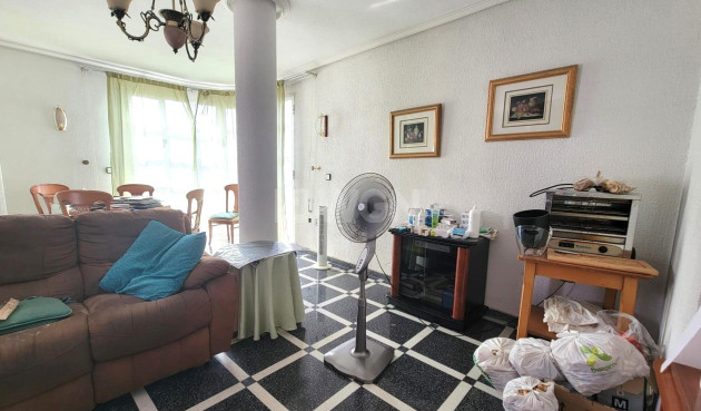 Odsprzedaż - Mieszkanie w bloku - Torrevieja - Centro