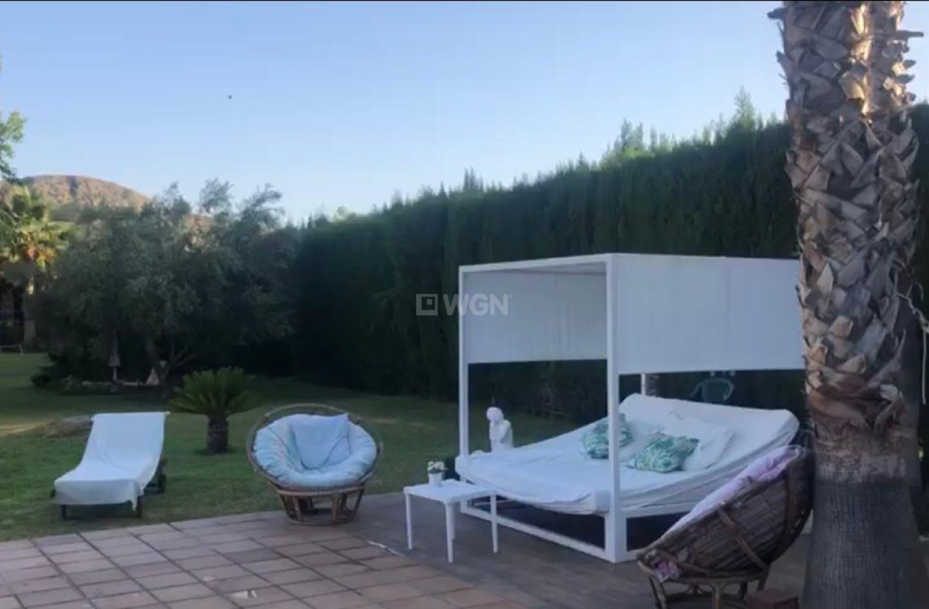Resale - Villa - Elda - Inland