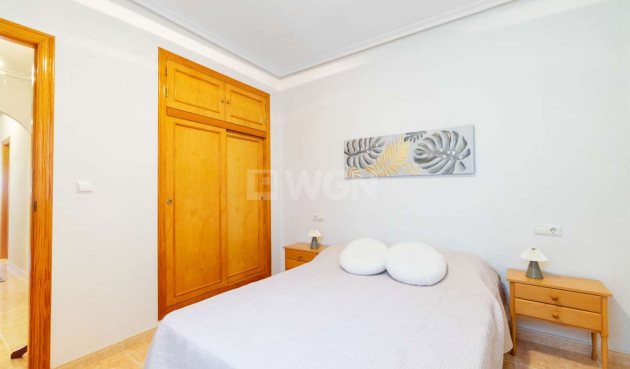 Odsprzedaż - Mieszkanie w bloku - Torrevieja - Costa Blanca