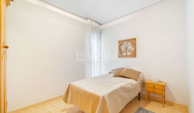 Odsprzedaż - Mieszkanie w bloku - Torrevieja - Costa Blanca