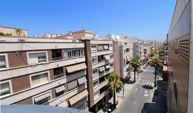 Odsprzedaż - Mieszkanie w bloku - Torrevieja - Costa Blanca