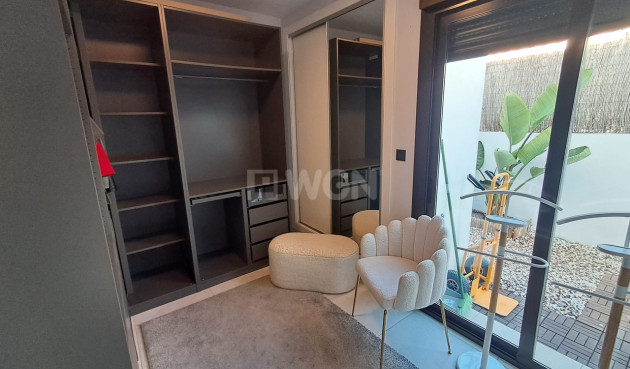 Resale - Villa - Cabo Roig - Costa Blanca