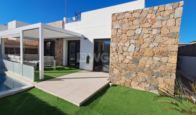 Resale - Villa - Cabo Roig - Costa Blanca