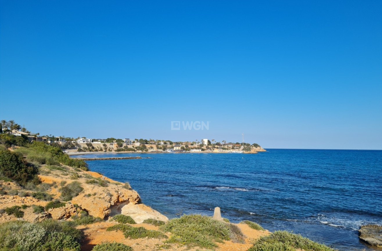 Resale - Villa - Orihuela Costa - Costa Blanca