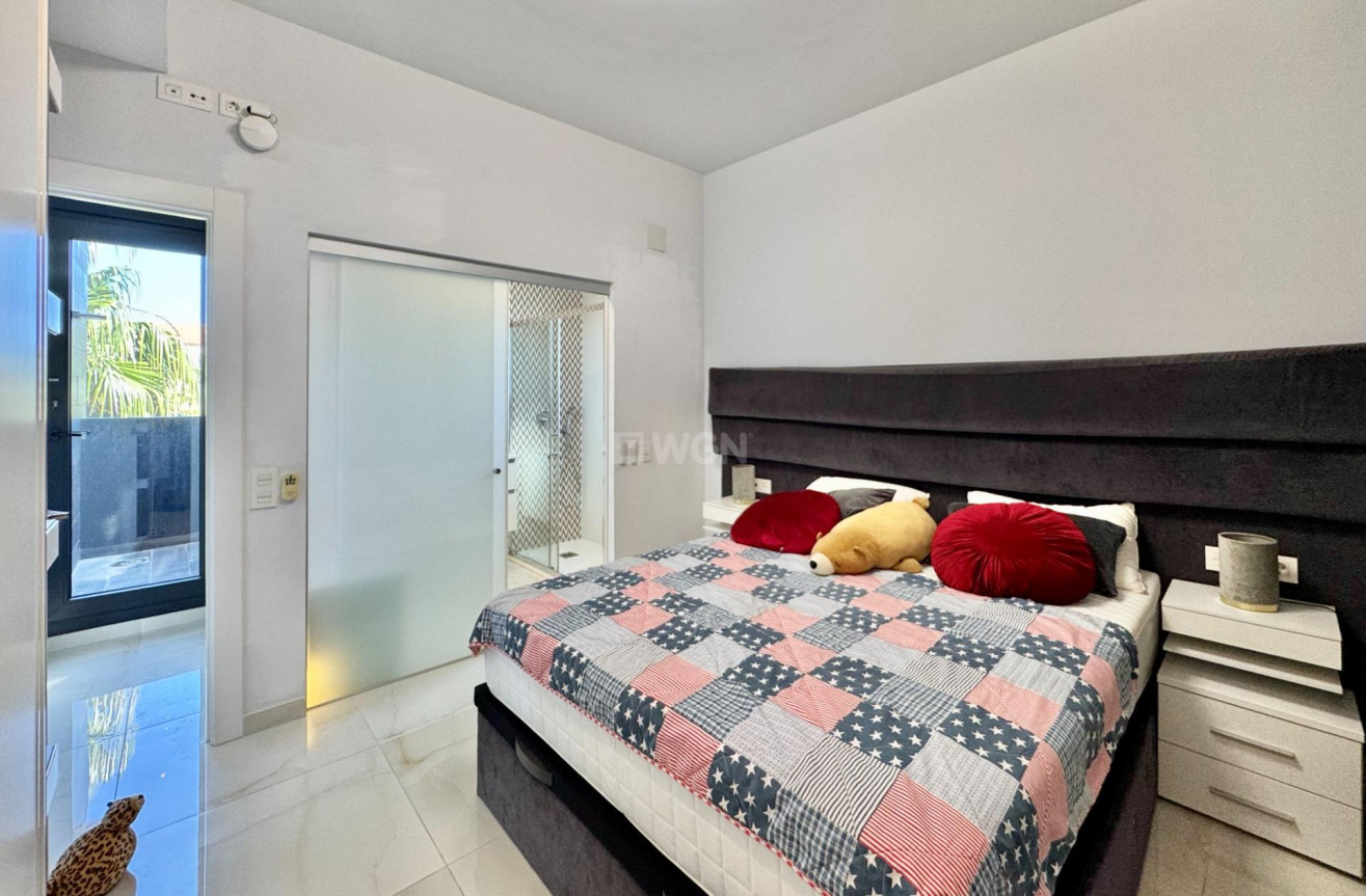 Resale - Villa - Orihuela Costa - Lomas de Cabo Roig