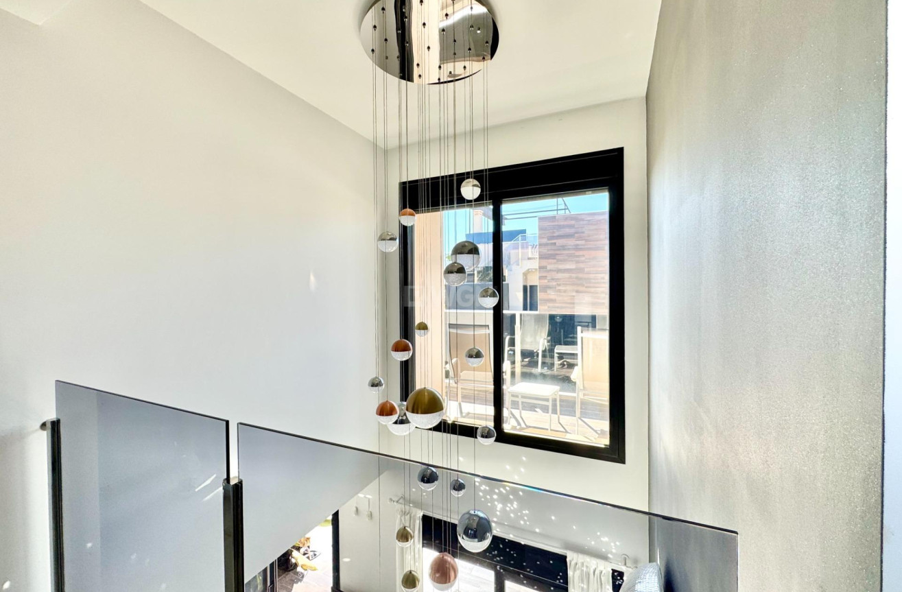 Resale - Villa - Orihuela Costa - Lomas de Cabo Roig