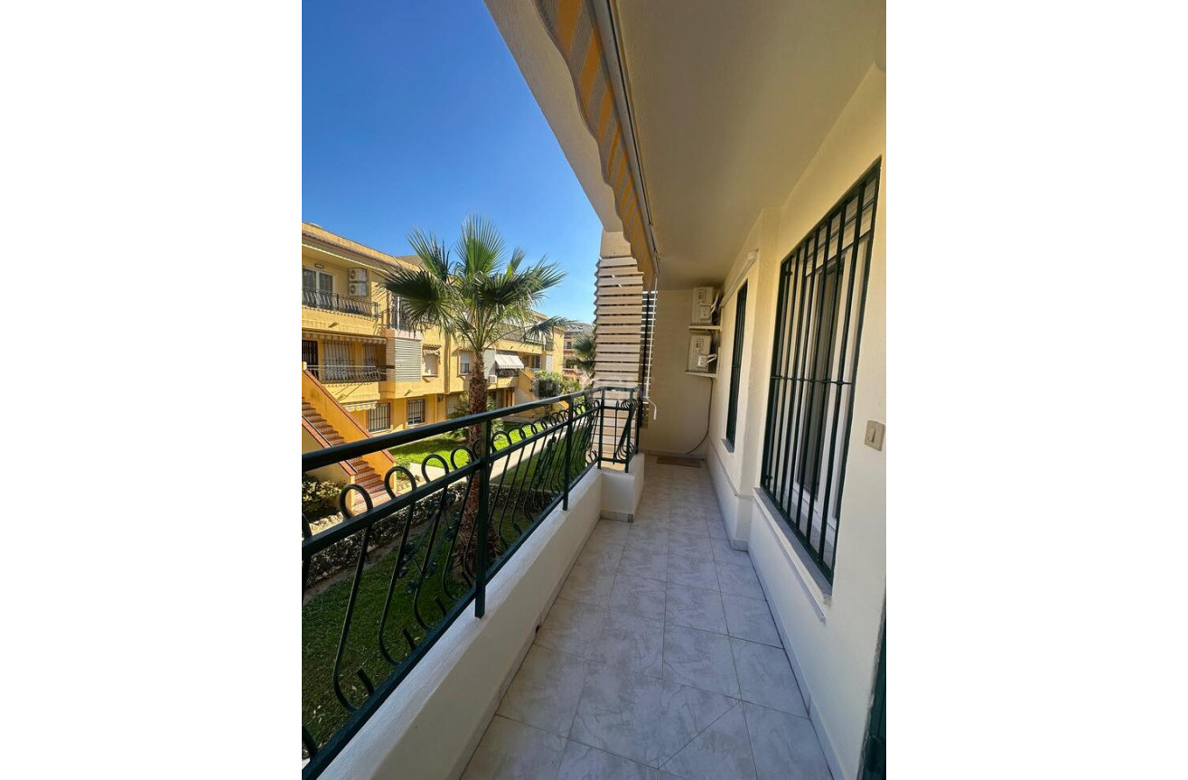 Resale - Apartment / flat - Torrevieja - La Veleta