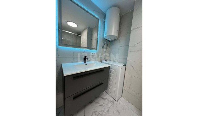 Resale - Apartment / flat - Torrevieja - La Veleta