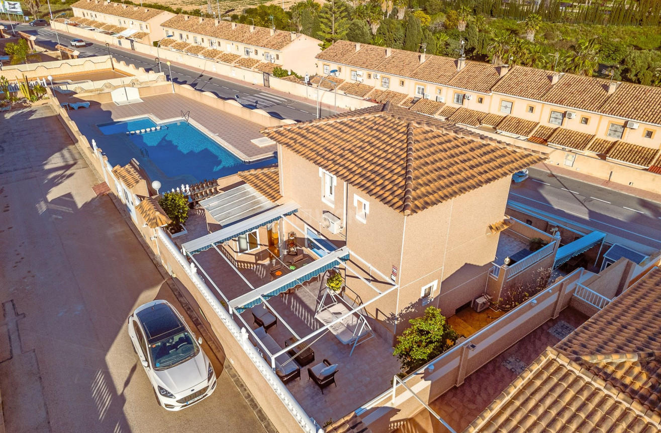 Resale - Villa - Torrevieja - Costa Blanca