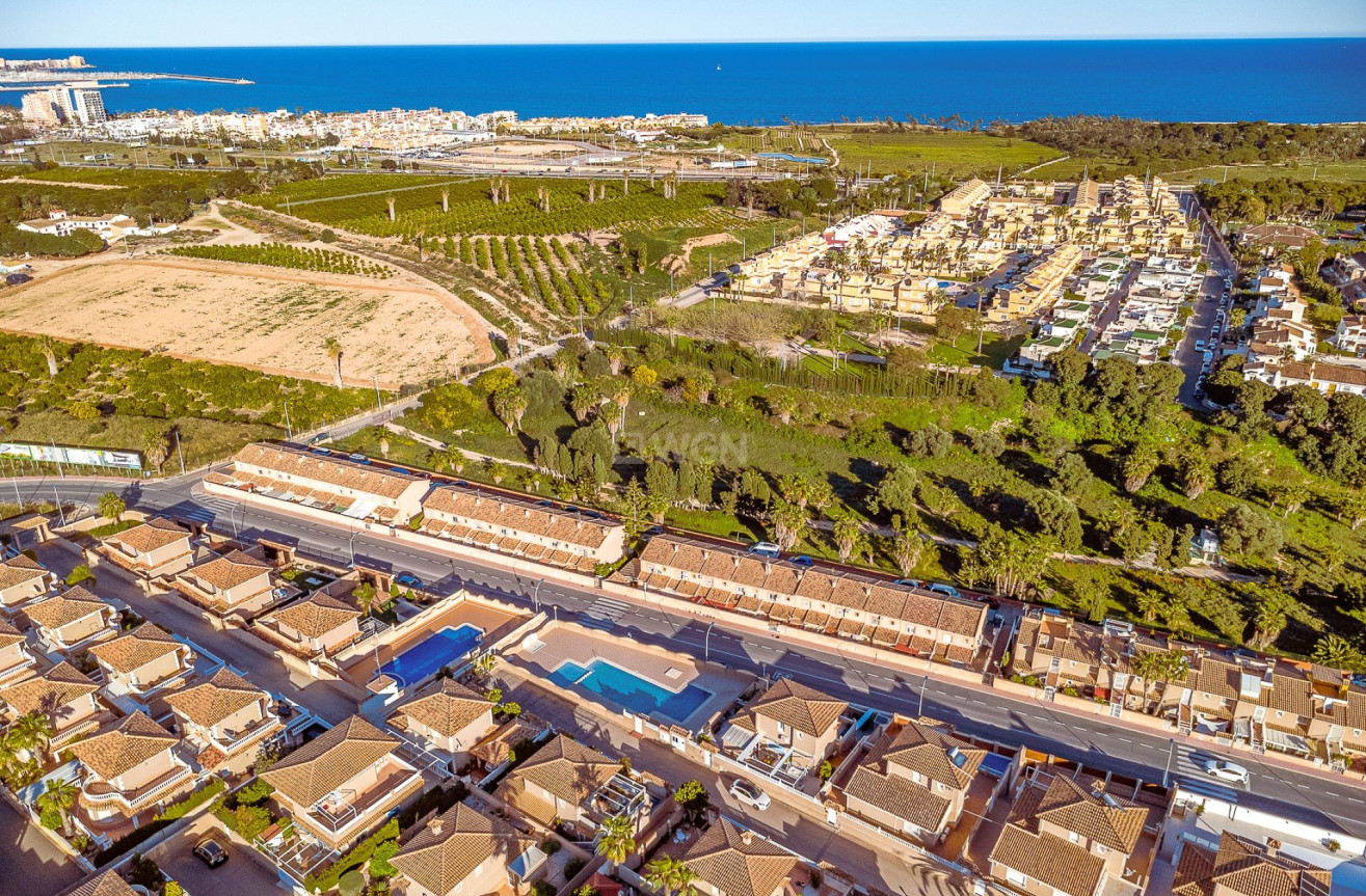 Resale - Villa - Torrevieja - Costa Blanca