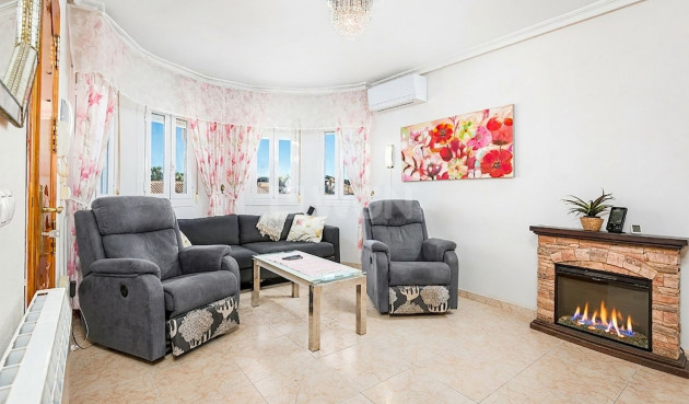 Resale - Villa - Torrevieja - Costa Blanca