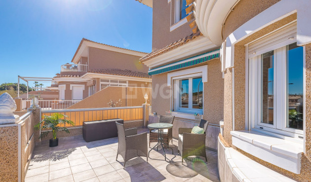 Resale - Villa - Torrevieja - Costa Blanca