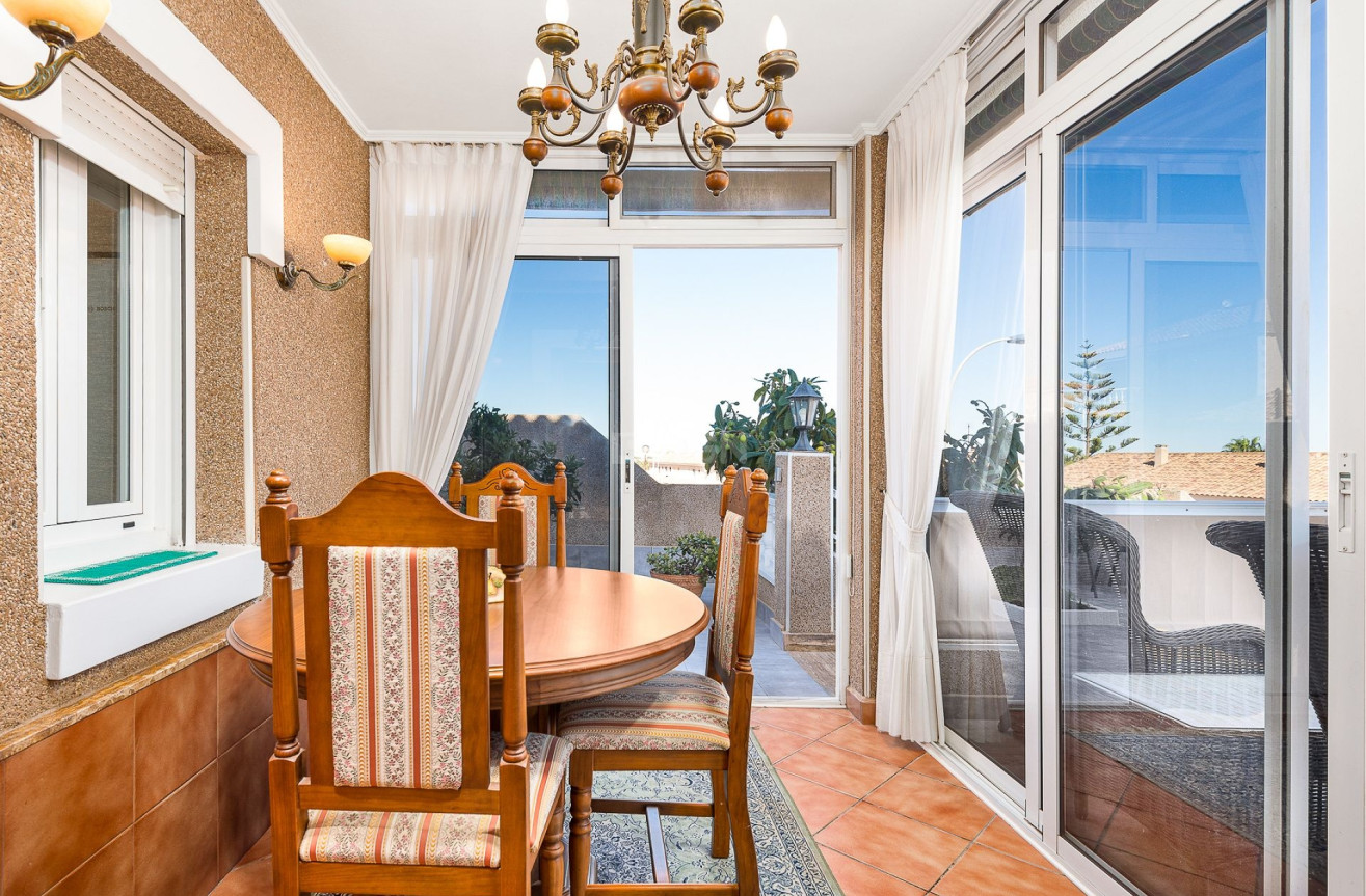 Resale - Villa - Torrevieja - Costa Blanca