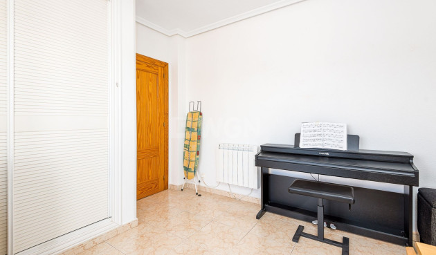 Resale - Villa - Torrevieja - Costa Blanca