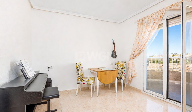 Resale - Villa - Torrevieja - Costa Blanca