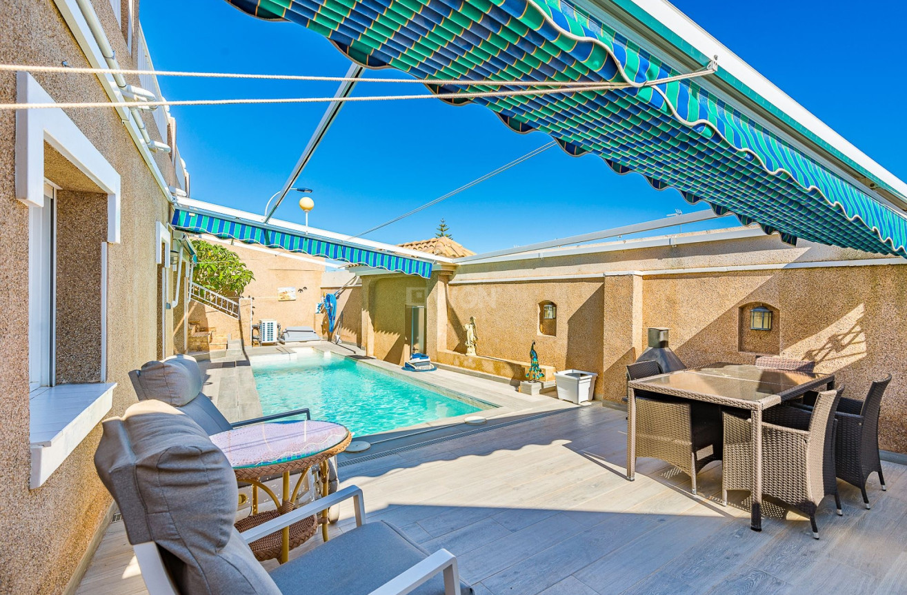 Resale - Villa - Torrevieja - Costa Blanca